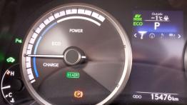 Lexus NX 300h 2.5 Hybrid 197 KM - galeria redakcyjna - obrotomierz