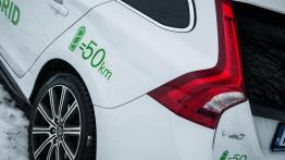Volvo V60 2.4 D6 Plug-in Hybrid - galeria redakcyjna - lewe tylne nadkole
