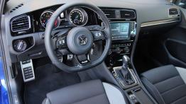 Volkswagen Golf VII R Variant - galeria redakcyjna - pełny panel przedni
