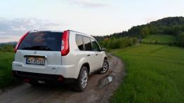 Nissan X-Trail II Terenowy 2.0 dCi 150KM - galeria redakcyjna - widok z tyłu