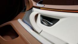 BMW Seria 6 F06 Gran Coupe 640d 313KM - galeria redakcyjna - drzwi pasażera od wewnątrz