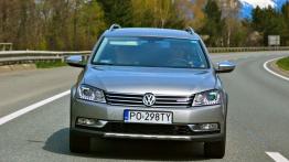 Volkswagen Passat B7 Alltrack 2.0 TDI CR DPF BlueMotion 170KM - galeria redakcyjna - widok z przodu