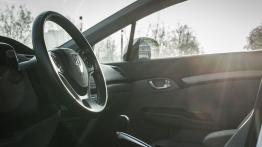 Honda Civic IX Sedan 1.8 i-VTEC 142KM - galeria redakcyjna - widok ogólny wnętrza z przodu