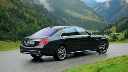 Mercedes S 63 AMG (W222) 585KM - galeria redakcyjna - prawy bok