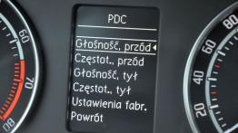 Skoda Octavia RS wewnątrz - komputer pokładowy