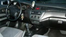 Mitsubishi Lancer 1.6 Comfort Plus - pełny panel przedni