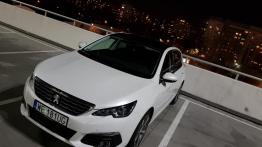 Peugeot 308 1.2 PureTech 130 KM - galeria redakcyjna - widok z góry