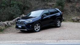 Toyota RAV4 2.5 Hybrid Dynamic Force 218 KM - galeria redakcyjna - lewy bok