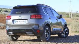 Citroen C5 Aircross - galeria redakcyjna  - widok z tyłu