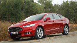 Ford Mondeo V - galeria redakcyjna - lewy bok