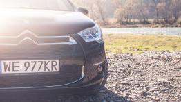 DS4 1955 1.2 PureTech 131 KM - galeria redakcyjna - lewy przedni reflektor - wyłączony