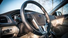 Volvo V40 II Ocean Race 1.6 D2 115 KM - galeria redakcyjna - kierownica