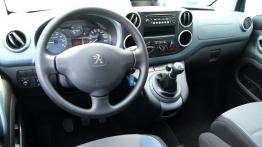Peugeot Partner II Tepee Facelifting 1.6 HDi 92KM - galeria redakcyjna - pełny panel przedni