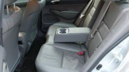 Honda Civic VII Sedan 1.3 IMA 83KM - galeria redakcyjna - tylna kanapa