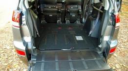 Citroen C-Crosser - galeria redakcyjna - tylna kanapa złożona, widok z bagażnika