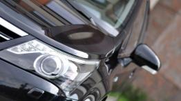 Toyota Avensis III Sedan Facelifting 2.2 D-CAT 177KM - galeria redakcyjna - lewy przedni reflektor -