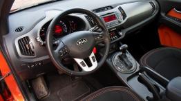 Kia Sportage III 2.0 CRDi 184KM - galeria redakcyjna - pełny panel przedni