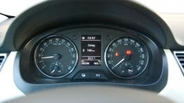Skoda Rapid Liftback 1.6 TDI 105KM - galeria redakcyjna - zestaw wskaźników