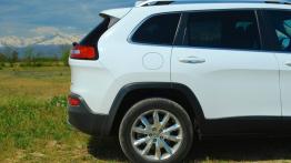 Jeep Cherokee V 2.0 TD 170KM - galeria redakcyjna - prawe tylne nadkole