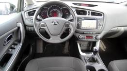 Kia ceed II Kombi 1.4 CRDi 90KM - galeria redakcyjna - kokpit