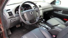 SsangYong Rexton W D20DTR 155KM - galeria redakcyjna - pełny panel przedni