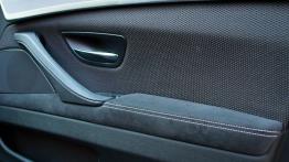 BMW Seria 5 F10-F11 Touring 520d 184KM - galeria redakcyjna - drzwi pasażera od wewnątrz