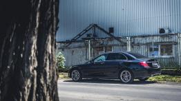 Mercedes Klasa C 200 1.5 184 KM - galeria redakcyjna - lewy bok