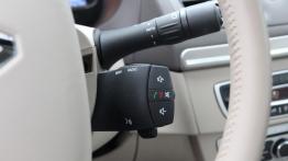 Renault Fluence Facelifting dCi - galeria redakcyjna - manetki sterujące pod kierownicą