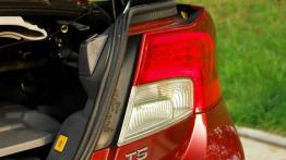 Volvo C70 II Coupe Cabrio Facelifting 2.5 T5 230KM - galeria redakcyjna - prawy tylny reflektor - wy