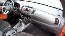 Kia Sportage III 2.0 CRDi 184KM - galeria redakcyjna - pełny panel przedni