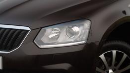 Skoda Yeti Facelifting - galeria redakcyjna - lewy przedni reflektor - wyłączony