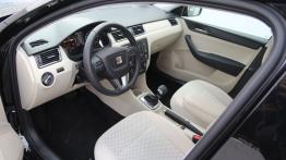 Seat Toledo IV 1.4 TSI 122KM - galeria redakcyjna - widok ogólny wnętrza z przodu