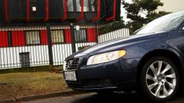 Volvo S80 II Sedan 2.4 D5 215KM - galeria redakcyjna - przód - inne ujęcie