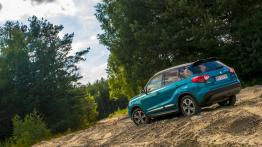Suzuki Vitara 1.6 VVT 120 KM - galeria redakcyjna - widok z tyłu