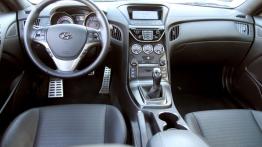 Hyundai Genesis Coupe Facelifting 3.8 V6 347KM - galeria redakcyjna - pełny panel przedni