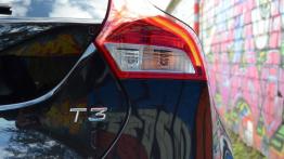 Volvo V40 II Hatchback 1.6 T3 150KM - galeria redakcyjna - emblemat