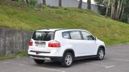 Chevrolet Orlando Minivan 2.0D 130KM - galeria redakcyjna - widok z tyłu