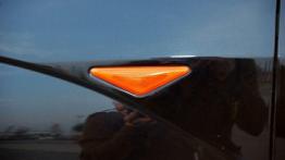 Ford Focus 1.8 TDDI - galeria redakcyjna - lewy kierunkowskaz