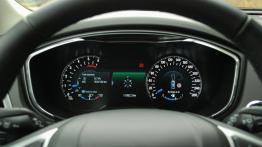 Ford Mondeo V - galeria redakcyjna - zestaw wskaźników