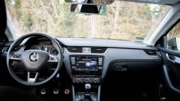 Skoda Octavia III Scout 2.0 TDI 150KM - galeria redakcyjna - pełny panel przedni
