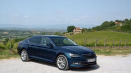 Skoda Superb III Sedan - galeria redakcyjna - prawy bok