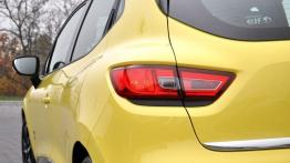 Renault Clio IV Hatchback 5d - galeria redakcyjna - lewy tylny reflektor - włączony