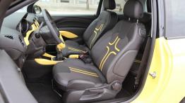 Opel Adam 1.4 100KM - galeria redakcyjna - widok ogólny wnętrza z przodu