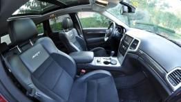 Jeep Grand Cherokee IV Terenowy 6.4 V8 468KM - galeria redakcyjna - widok ogólny wnętrza z przodu