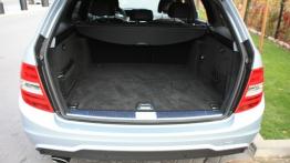 Mercedes Klasa C W204 Kombi T204 Facelifting 180 BlueEFFICIENCY 156KM - galeria redakcyjna - bagażni