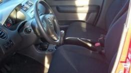 Suzuki Swift 1.25 DDiS - widok ogólny wnętrza z przodu