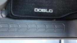 Fiat Doblo IV Van 1.6 MultiJet 16V - galeria redakcyjna - dywaniki