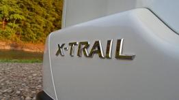 Nissan X-Trail II Terenowy 2.0 dCi 150KM - galeria redakcyjna - emblemat