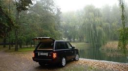 Range Rover III 3.6 TD V8 271KM - galeria redakcyjna - tył - bagażnik otwarty