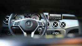 Mercedes CLA Coupe 200 156KM - galeria redakcyjna - kokpit